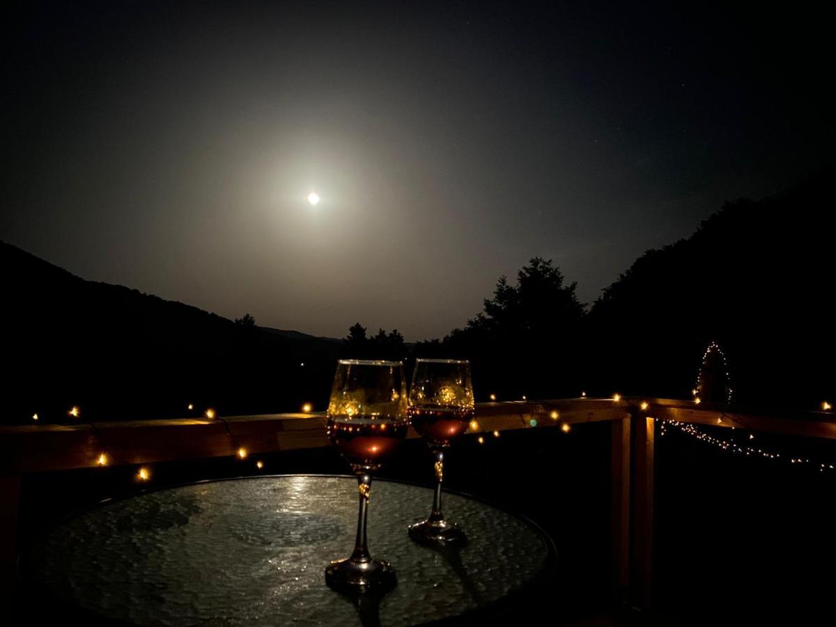 Sunrise Glamping Retreat Hotel Galesu Bagian luar foto