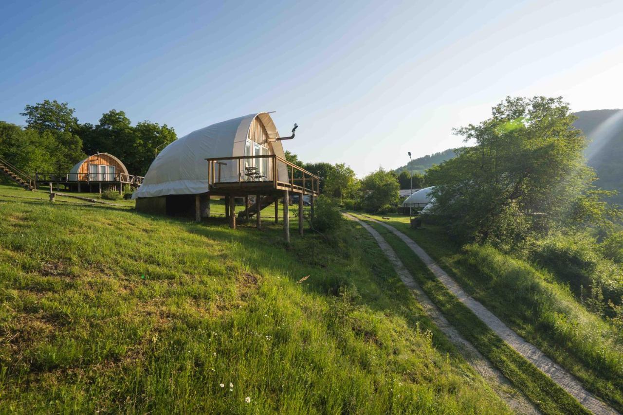 Sunrise Glamping Retreat Hotel Galesu Bagian luar foto