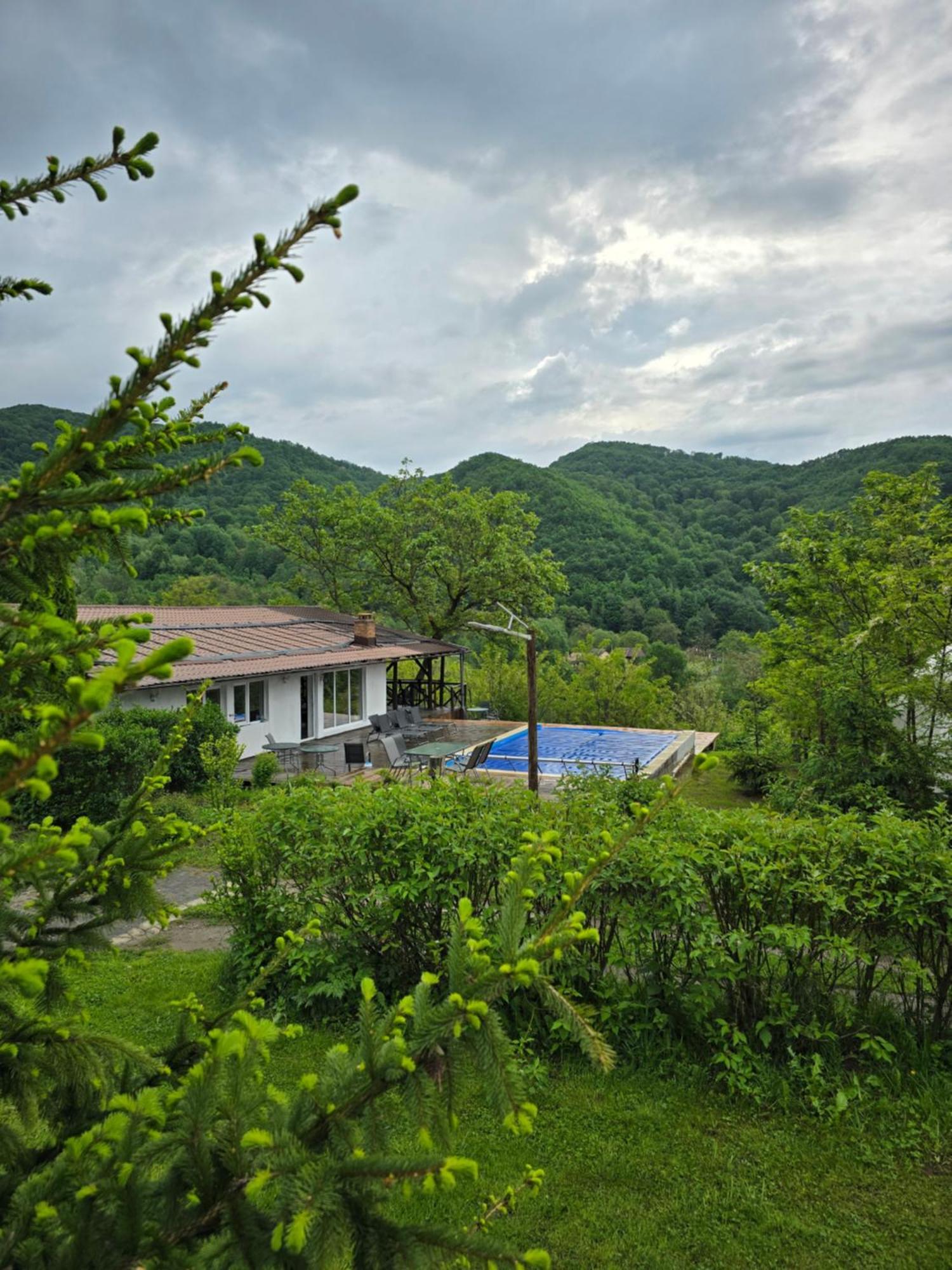 Sunrise Glamping Retreat Hotel Galesu Bagian luar foto